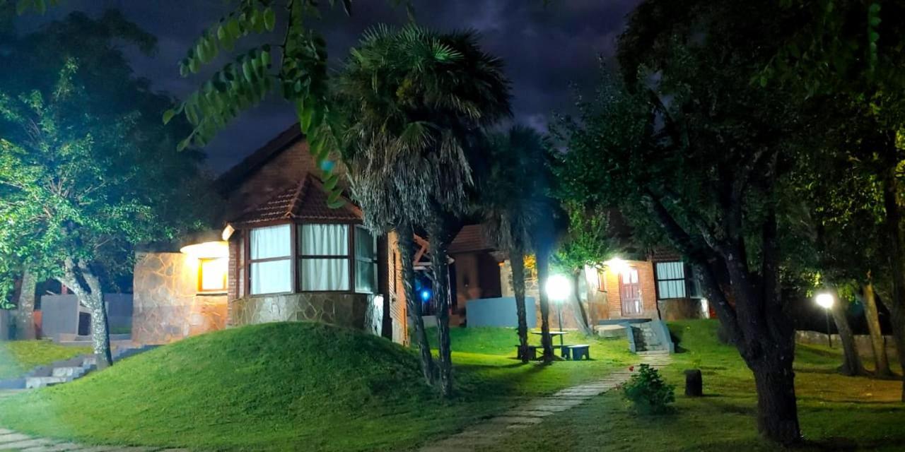 Cabanas El Refugio De Los Pajaros Merlo Exterior foto